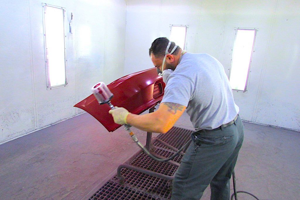 Cleveland Body Shop Axelrod Collision Painter cleveland body shop painter working